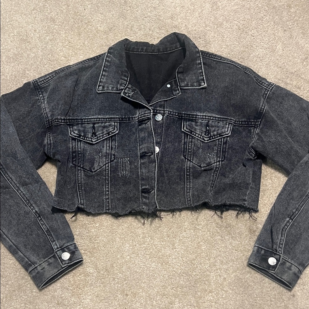 SHEIN Black Cropped Jean Jacket